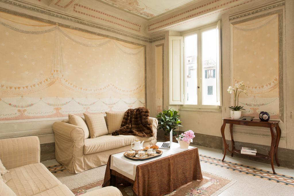 Palazzo Piazza Mazzini Hotel Pescia Phòng bức ảnh